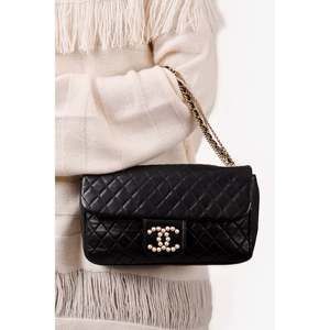Pre-loved Chanel™ 2008/09 Black Quilted Lambskin Strap CC Flap Bag